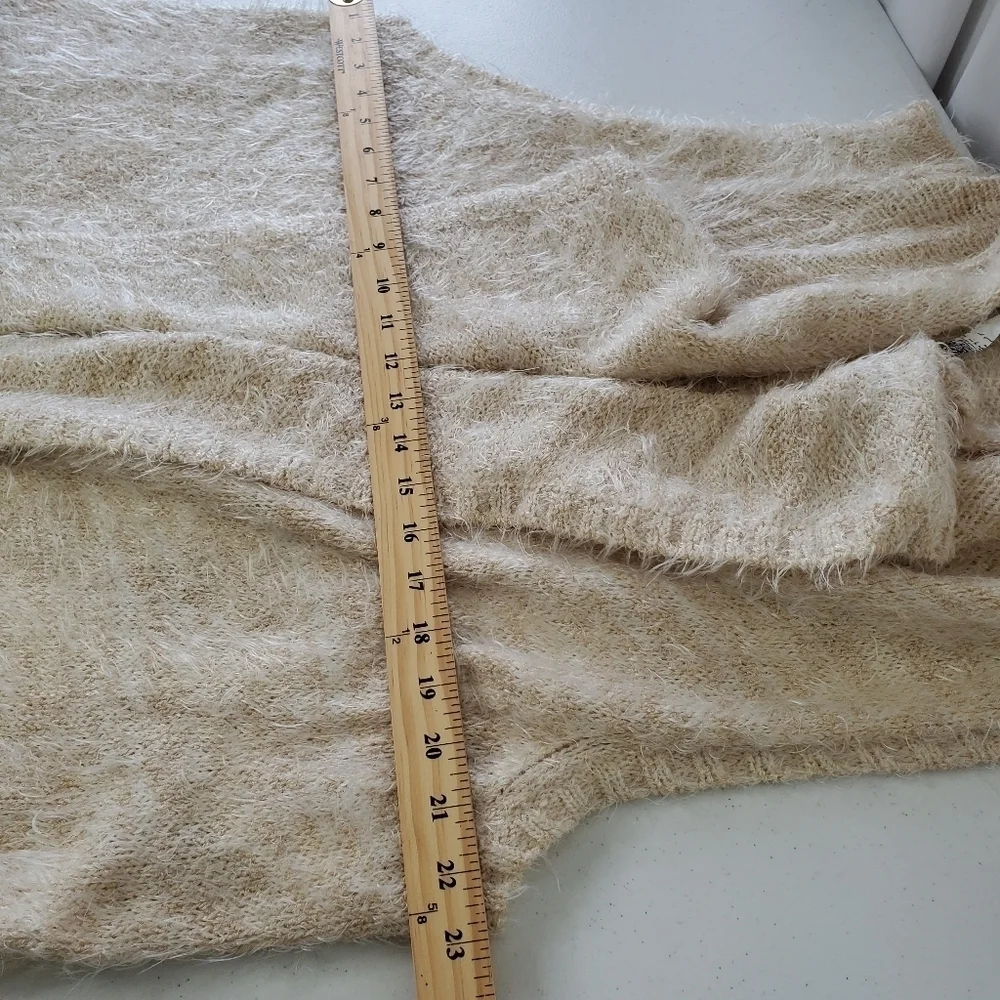 Kensie Fluffy Knit Sweater Vest XL Soft Sleeveless Neutral Eyelash Cardigan NEW‎